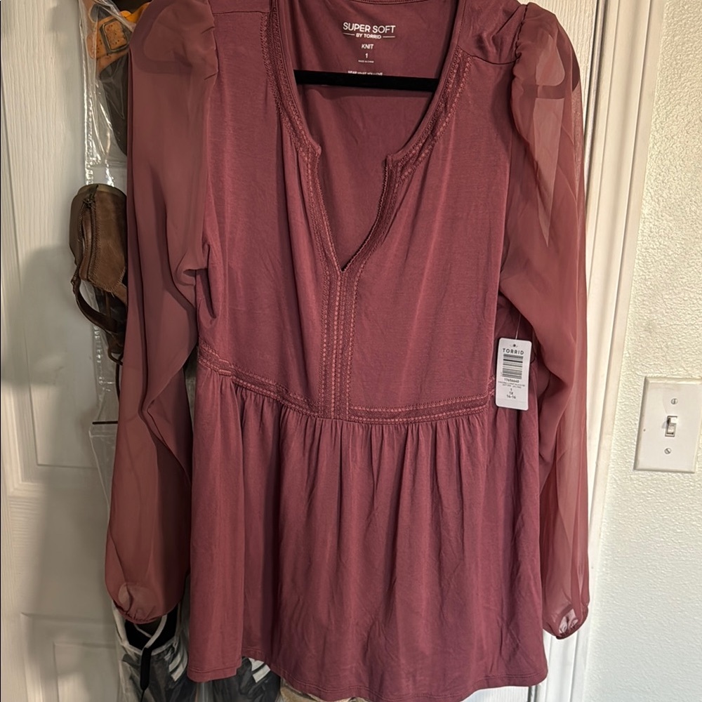 Women's Pink Top